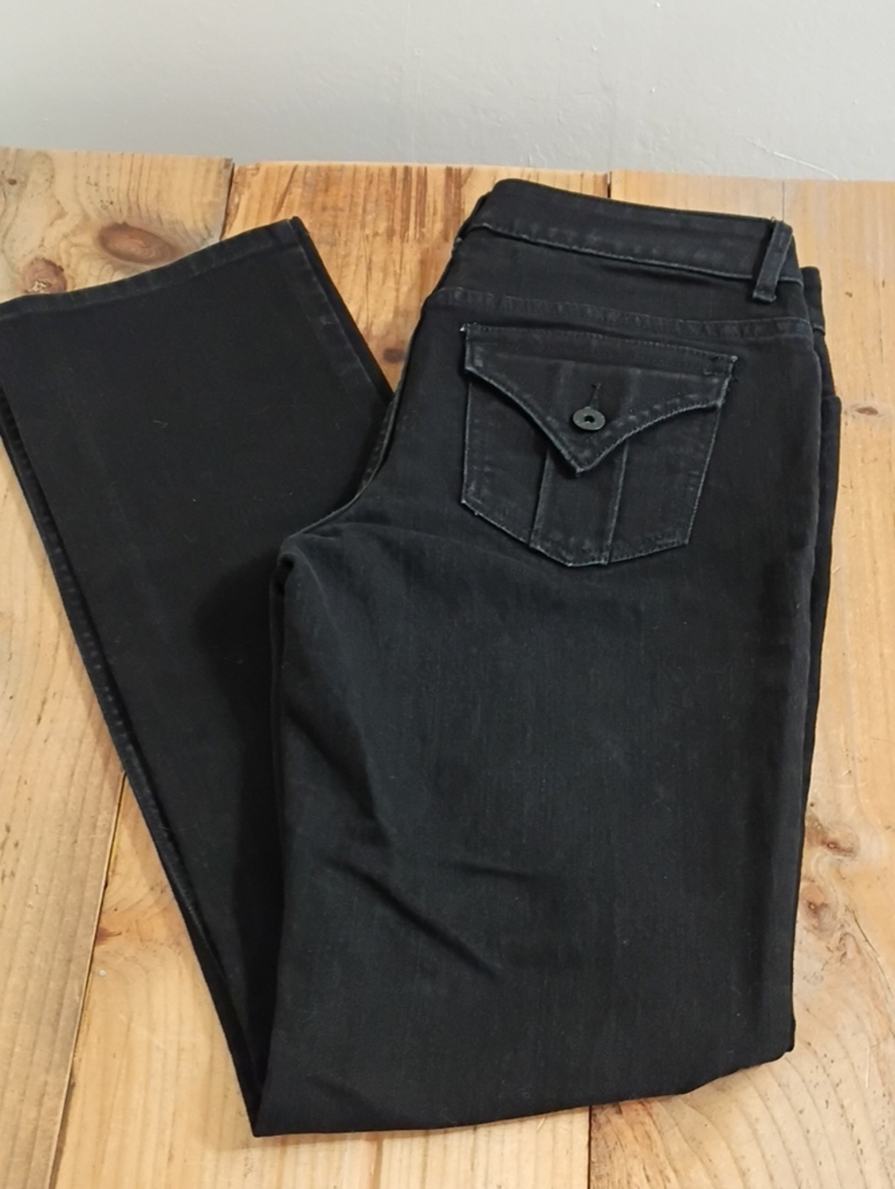 Simply Vera Vera Wang Vintage Black Mid -Low Rise Straight Leg Jeans Size 4